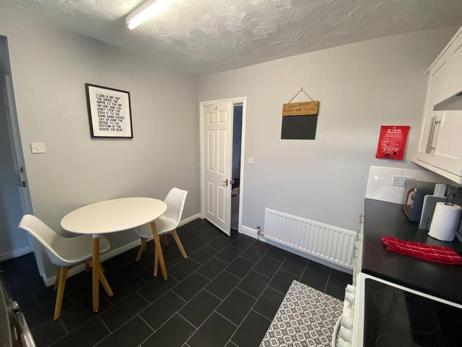 Seaside 2 Bed Townhouse, Near Cleethorpes Station Vila Exterior foto
